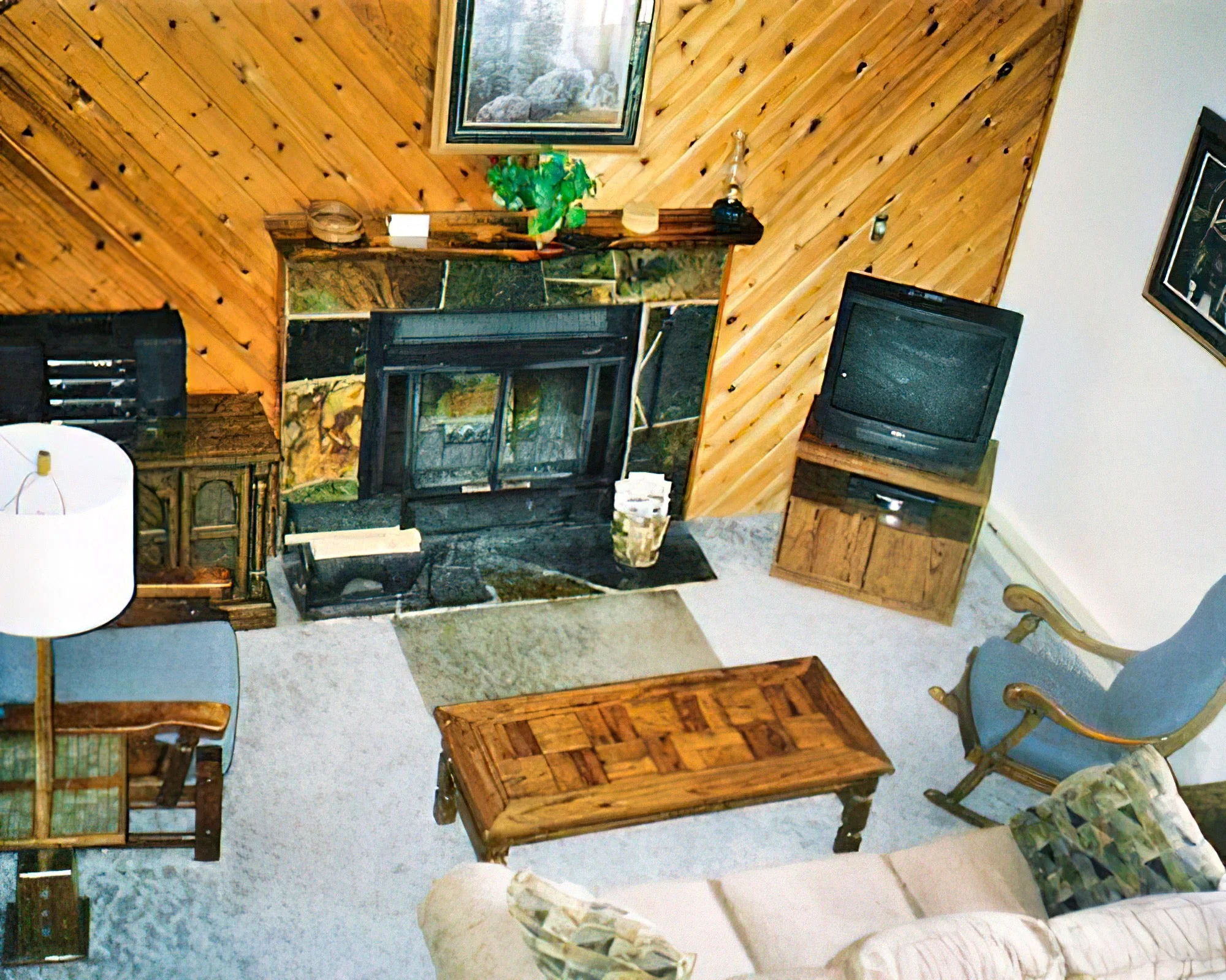 Arrowhead Condominiums - Image 5