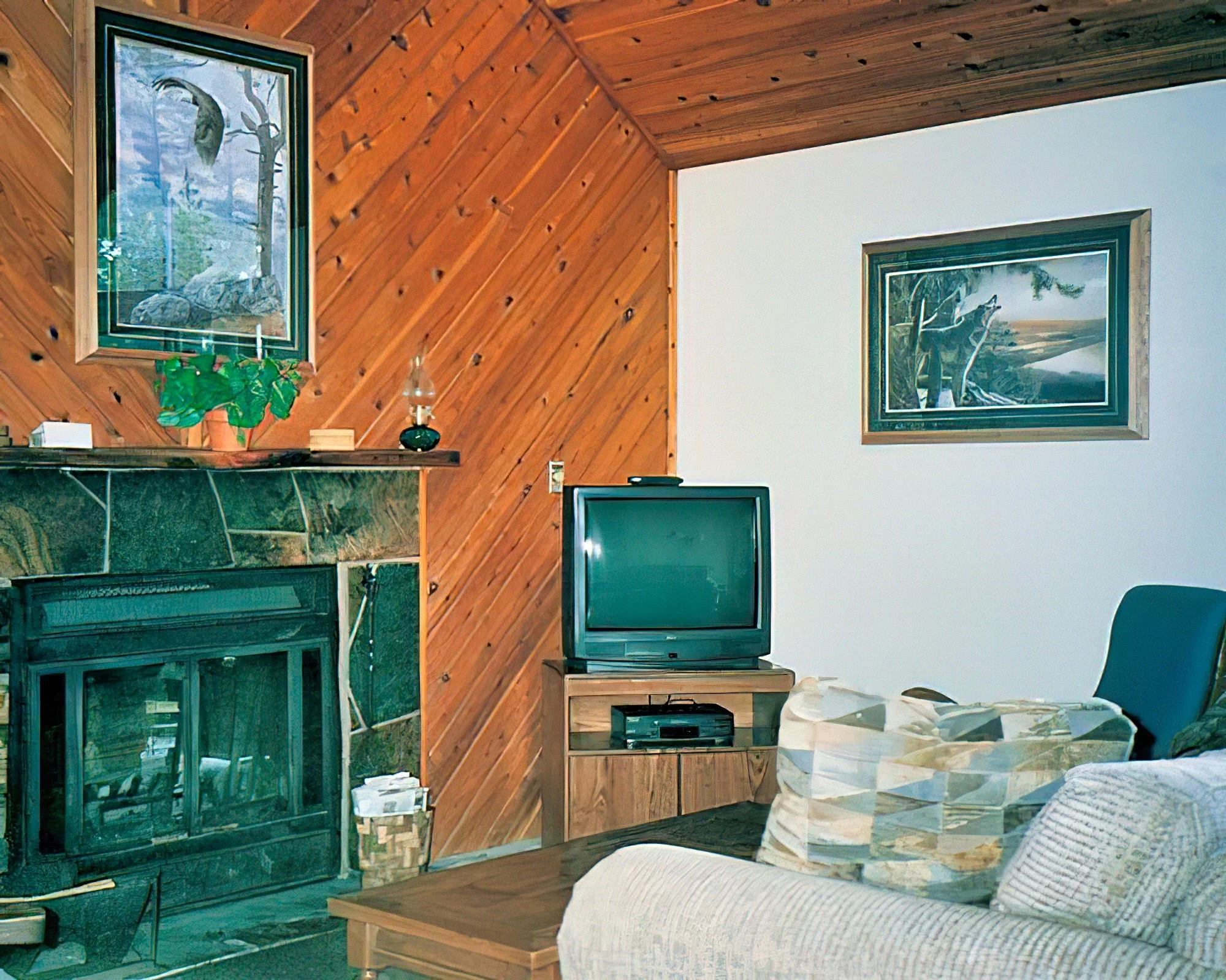 Arrowhead Condominiums - Image 6