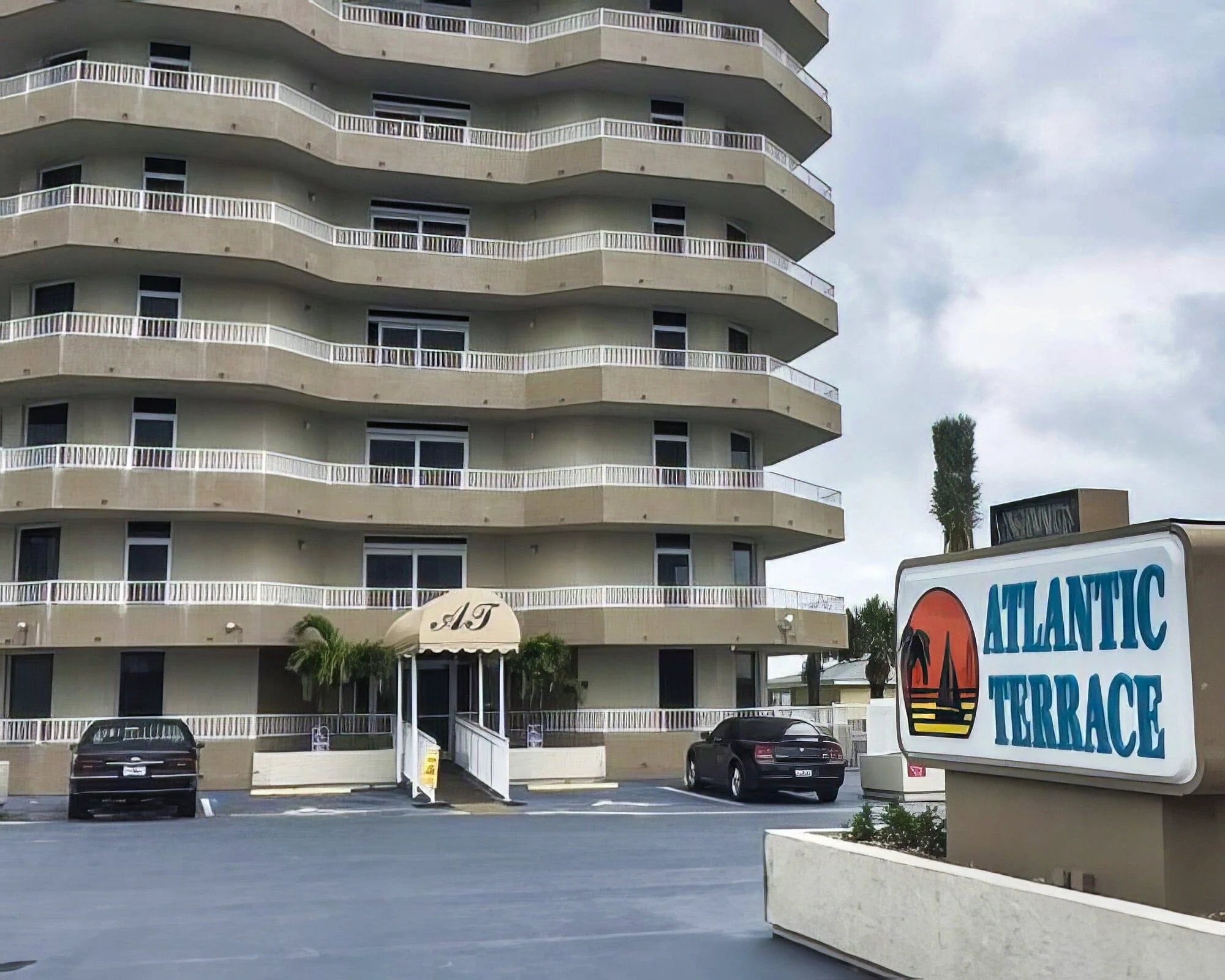 Atlantic Terrace - Image 2