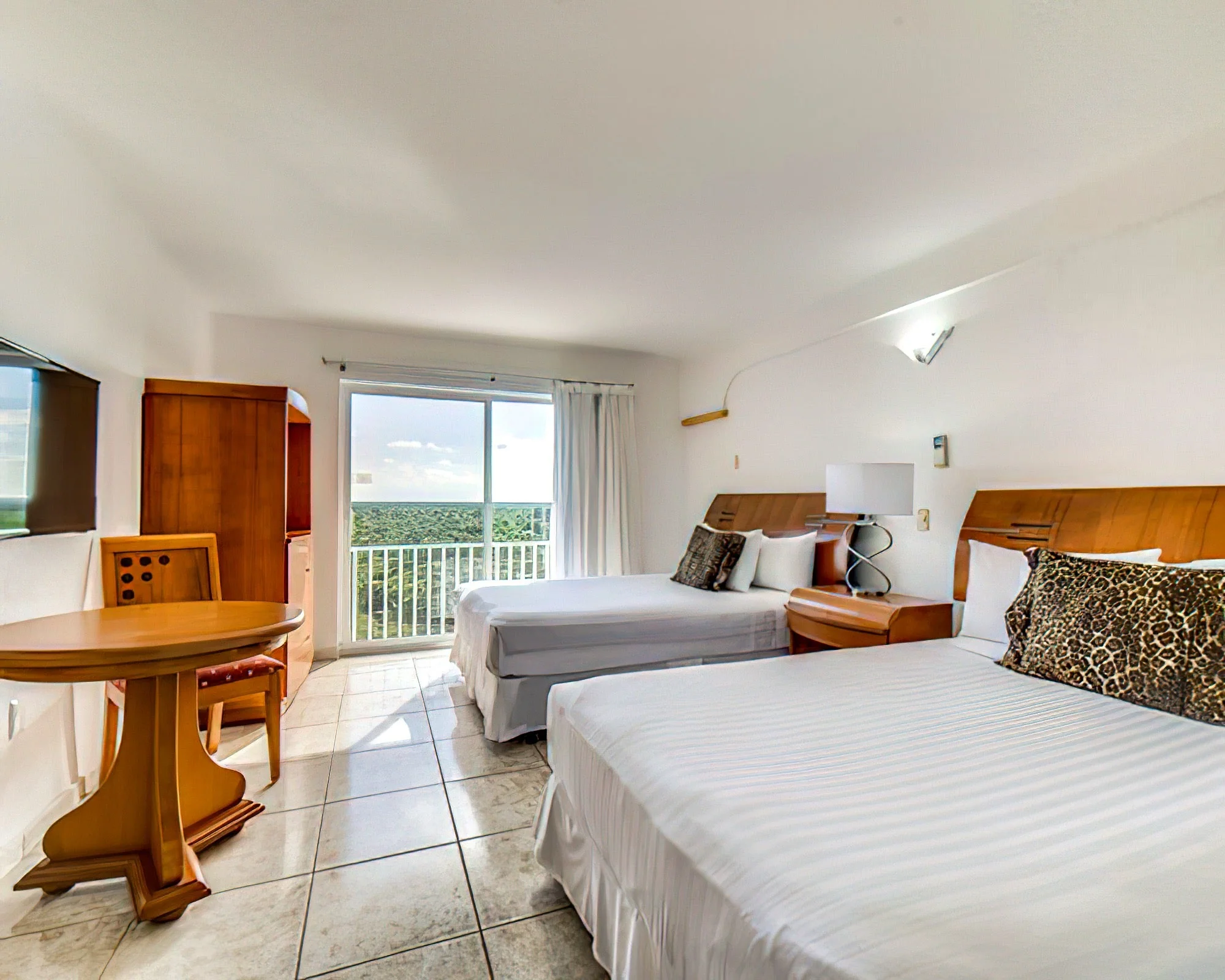 Coral Princess Hotel & Dive Resort - Image 8