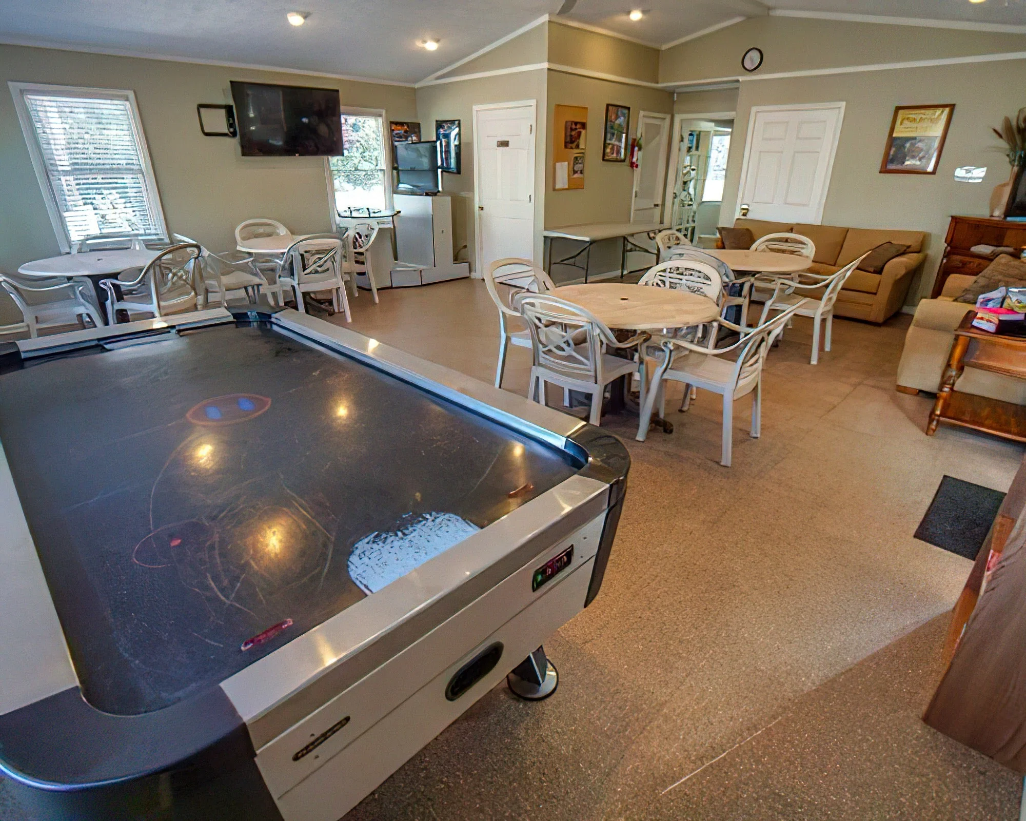 Country Club Villas - Image 5