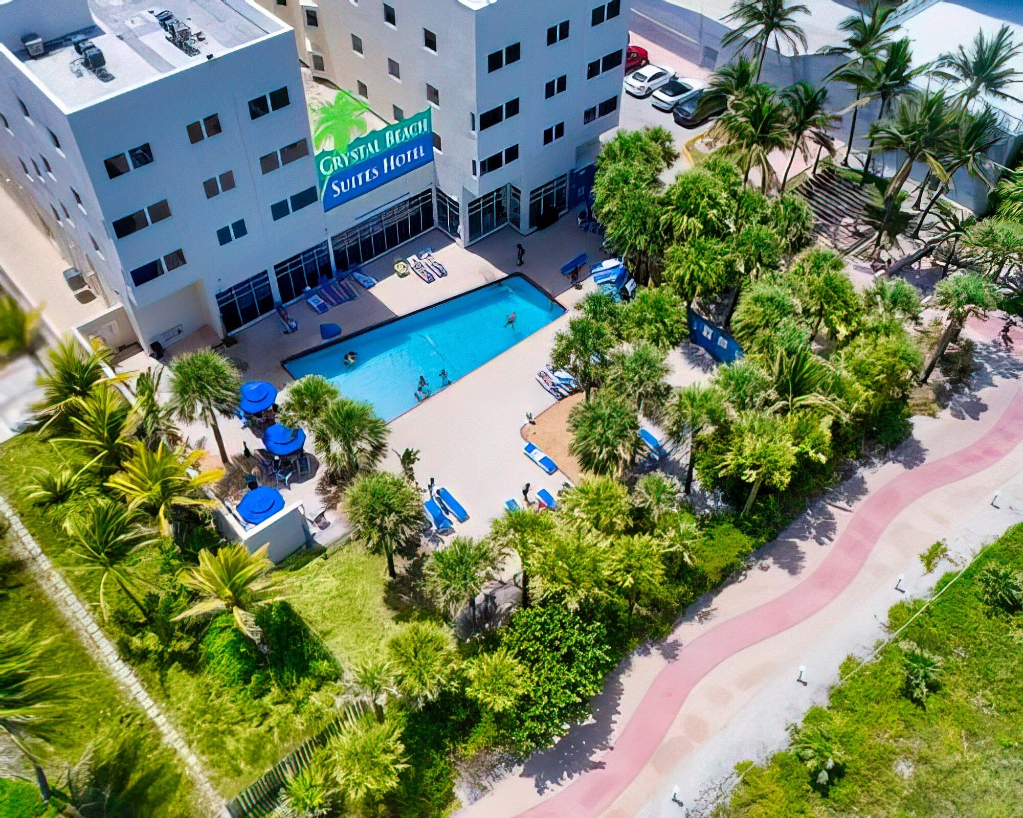 Crystal Beach Suites Oceanfront Hotel - Image 3
