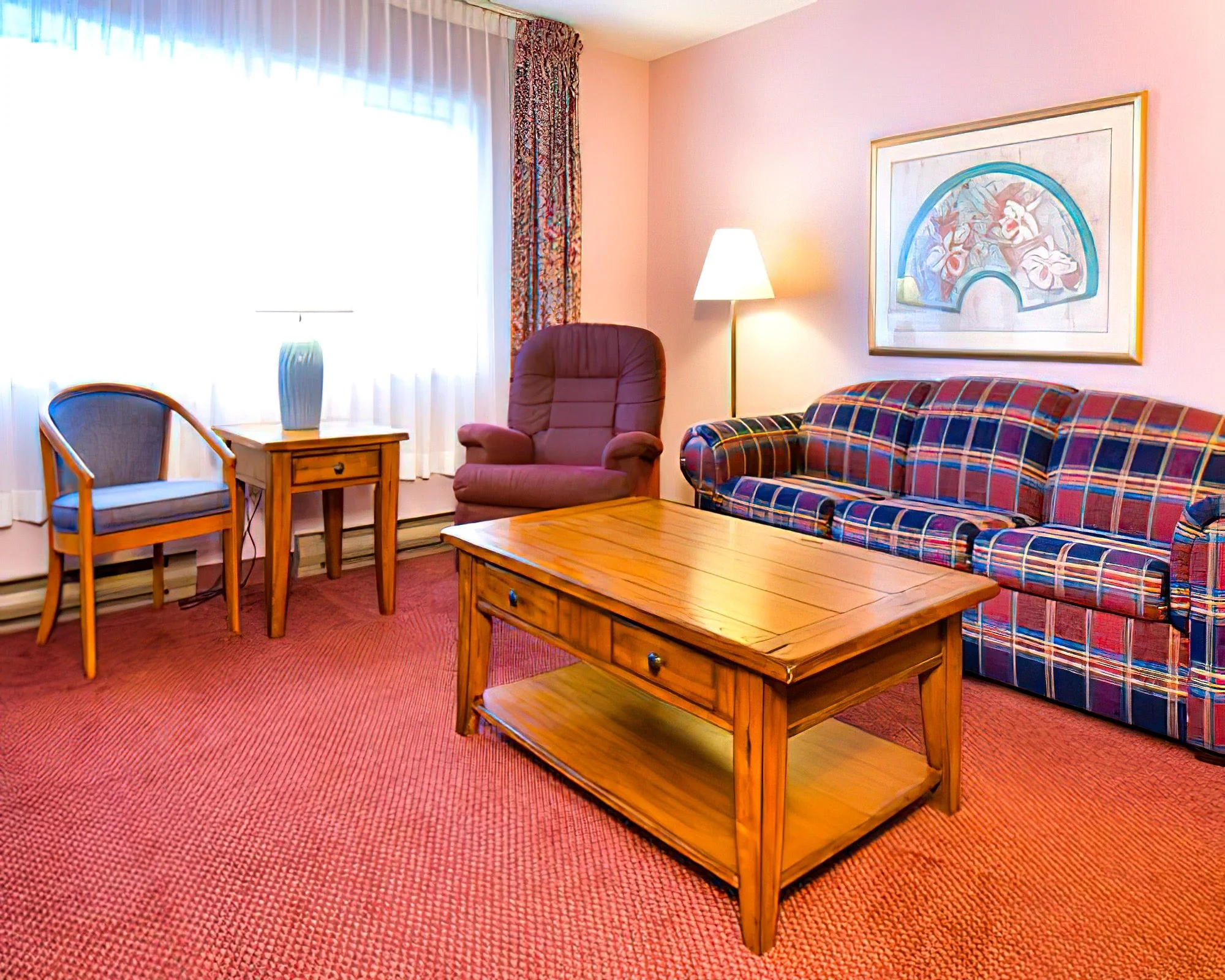 Fireside Inn & Suites at Lake Winnipesaukee - Image 11