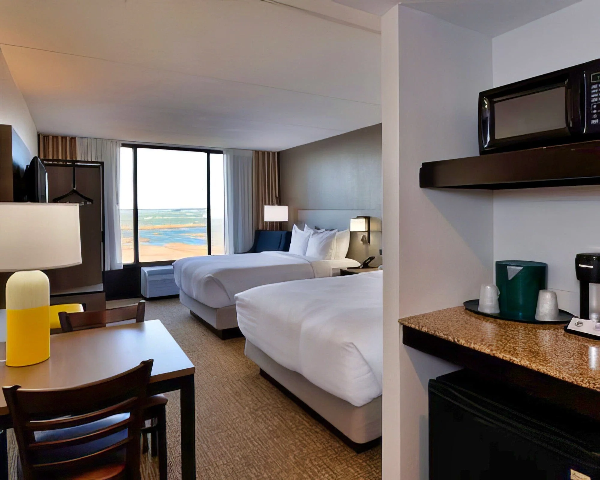 Holiday Inn Express Hotel & Suites - North - Image 8