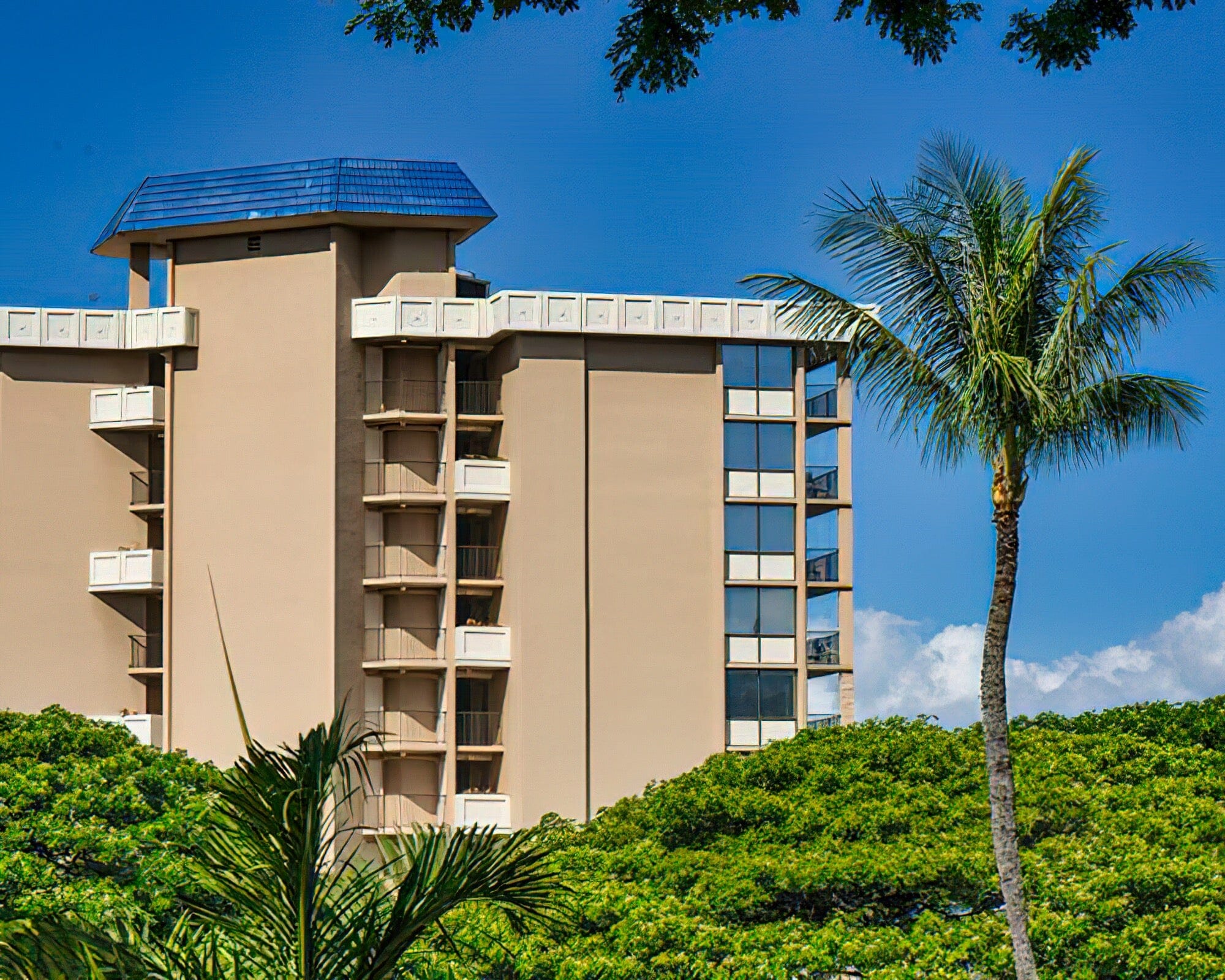 Kahana Beach Resort - Image 8