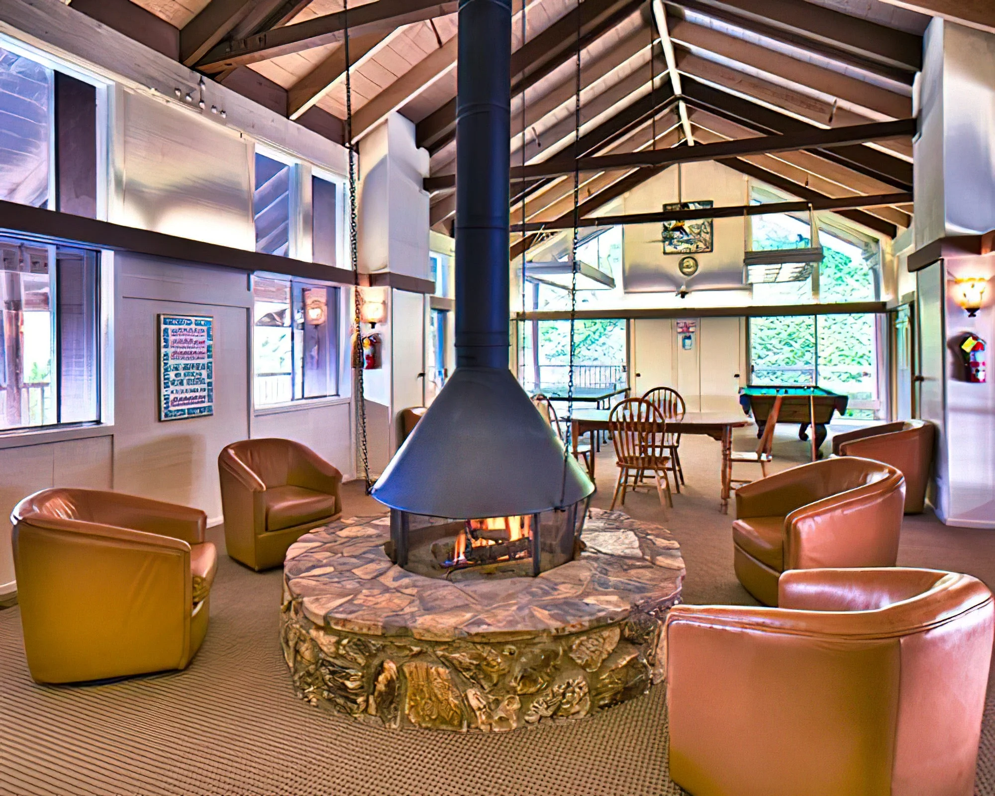 Lake Arrowhead Chalets - Image 4