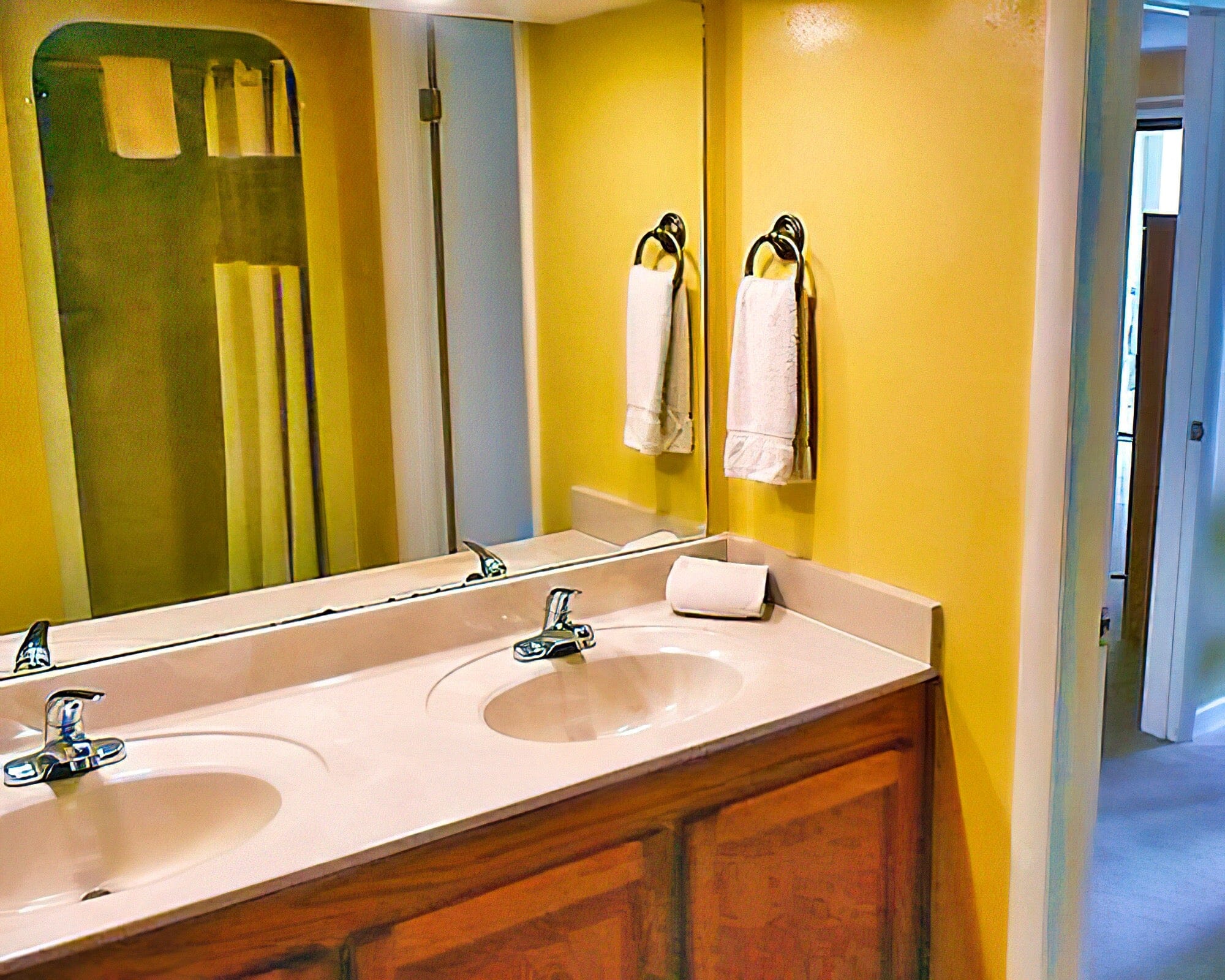 Laurel Point Resort - Image 21