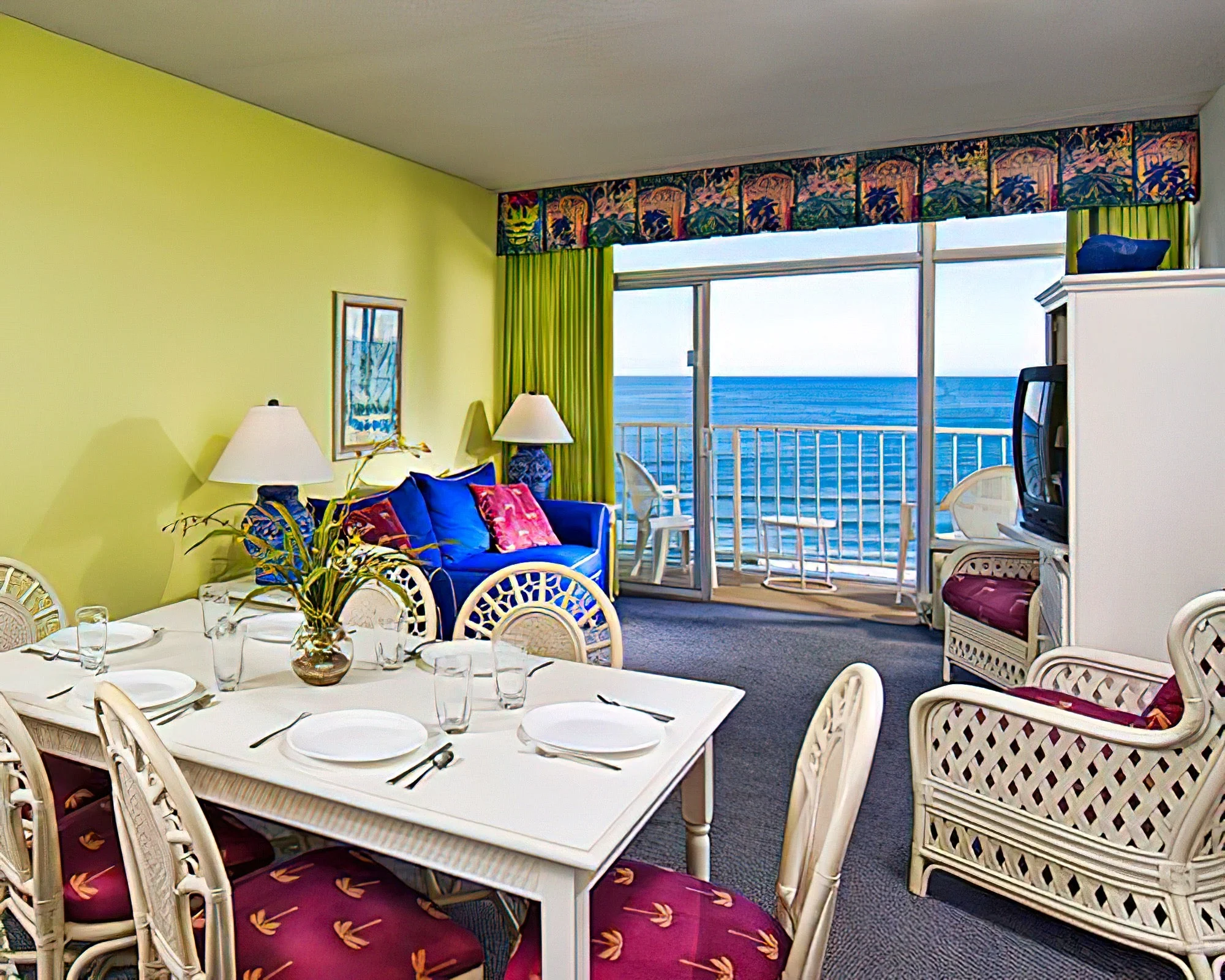 Maritime Beach Club - Image 8