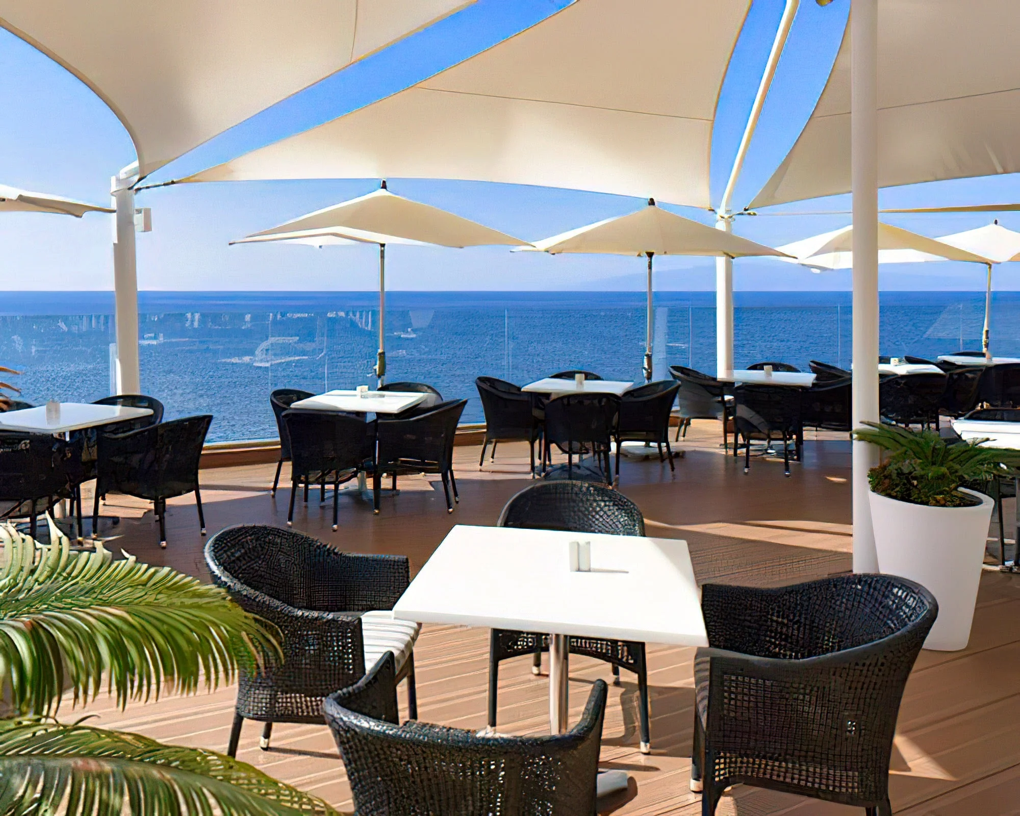 Pearly Grey Ocean Club - Image 12