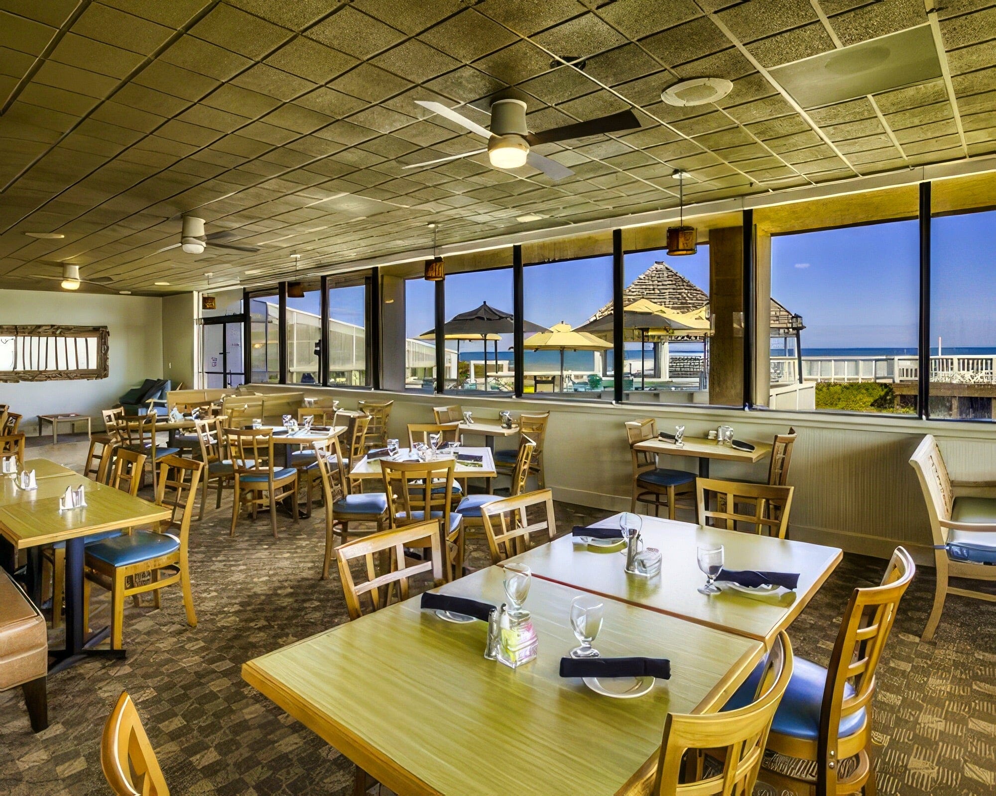 Ramada Plaza Nags Head Oceanfront - Image 19