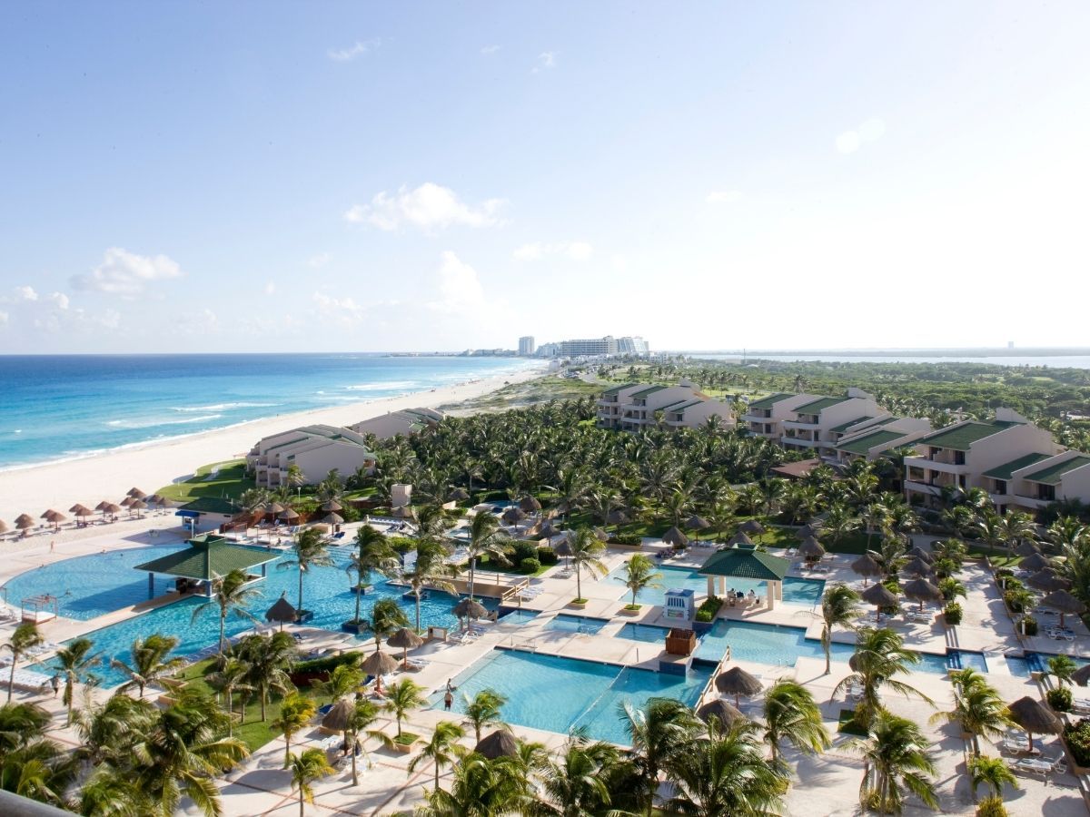 Sample Hawaiian Hotel 4 - Image 3