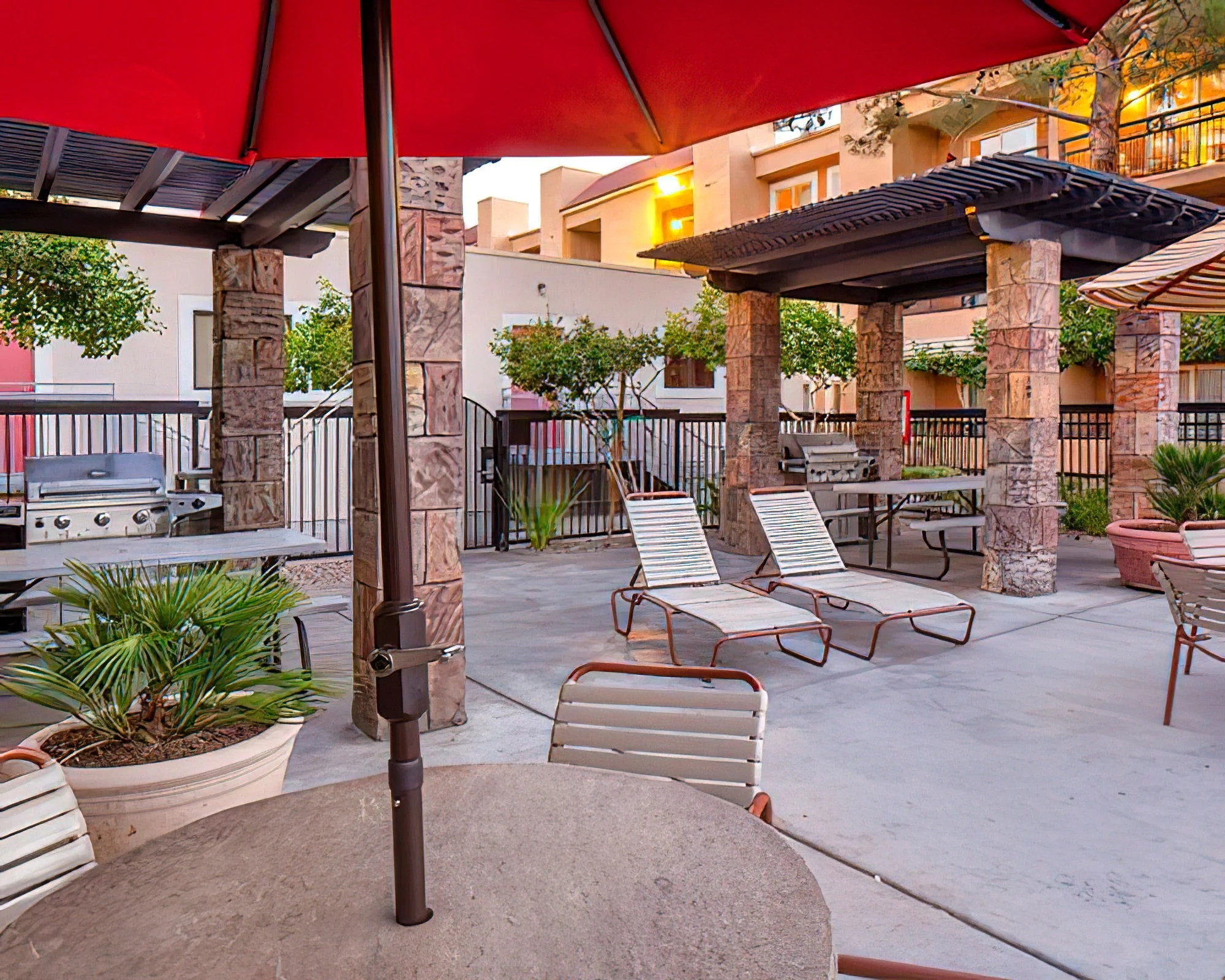 Shell Vacations Club At Desert Rose Resort - Image 36