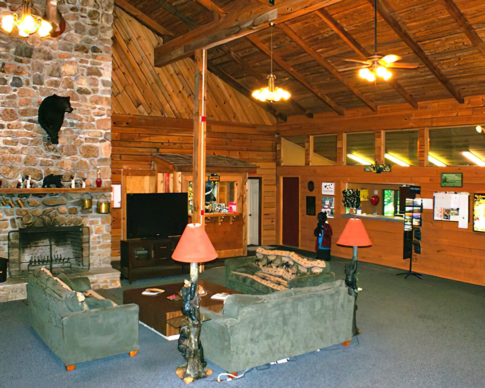 Smoketree Lodge - Image 2