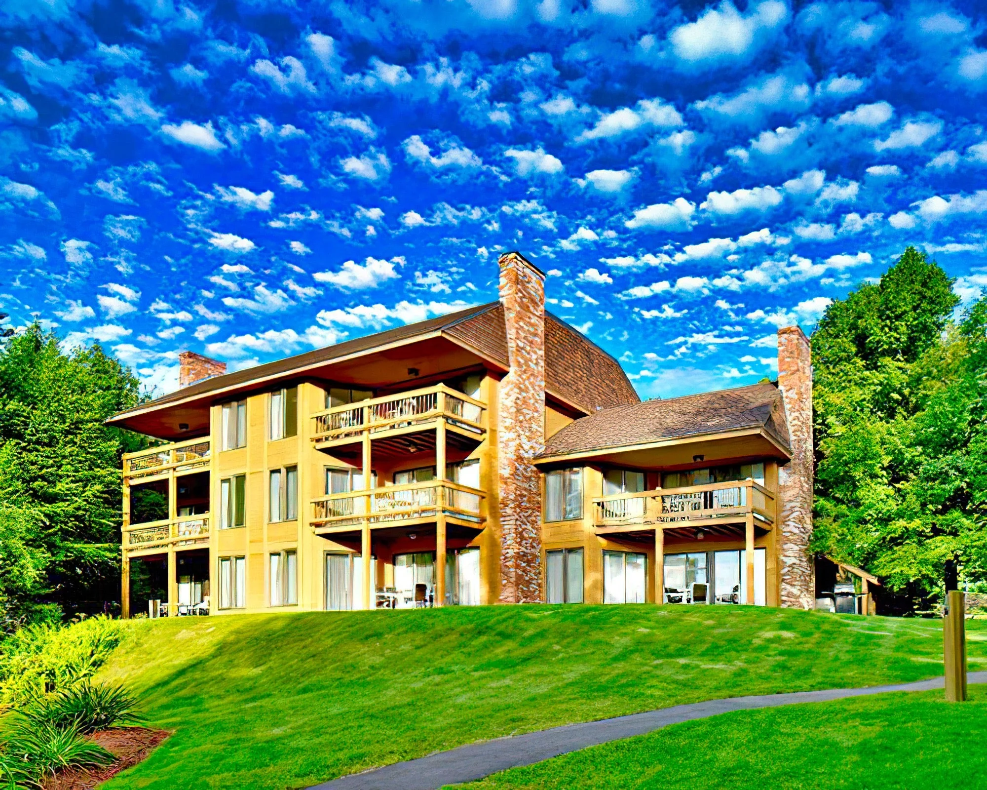 Summit Resort - Image 3