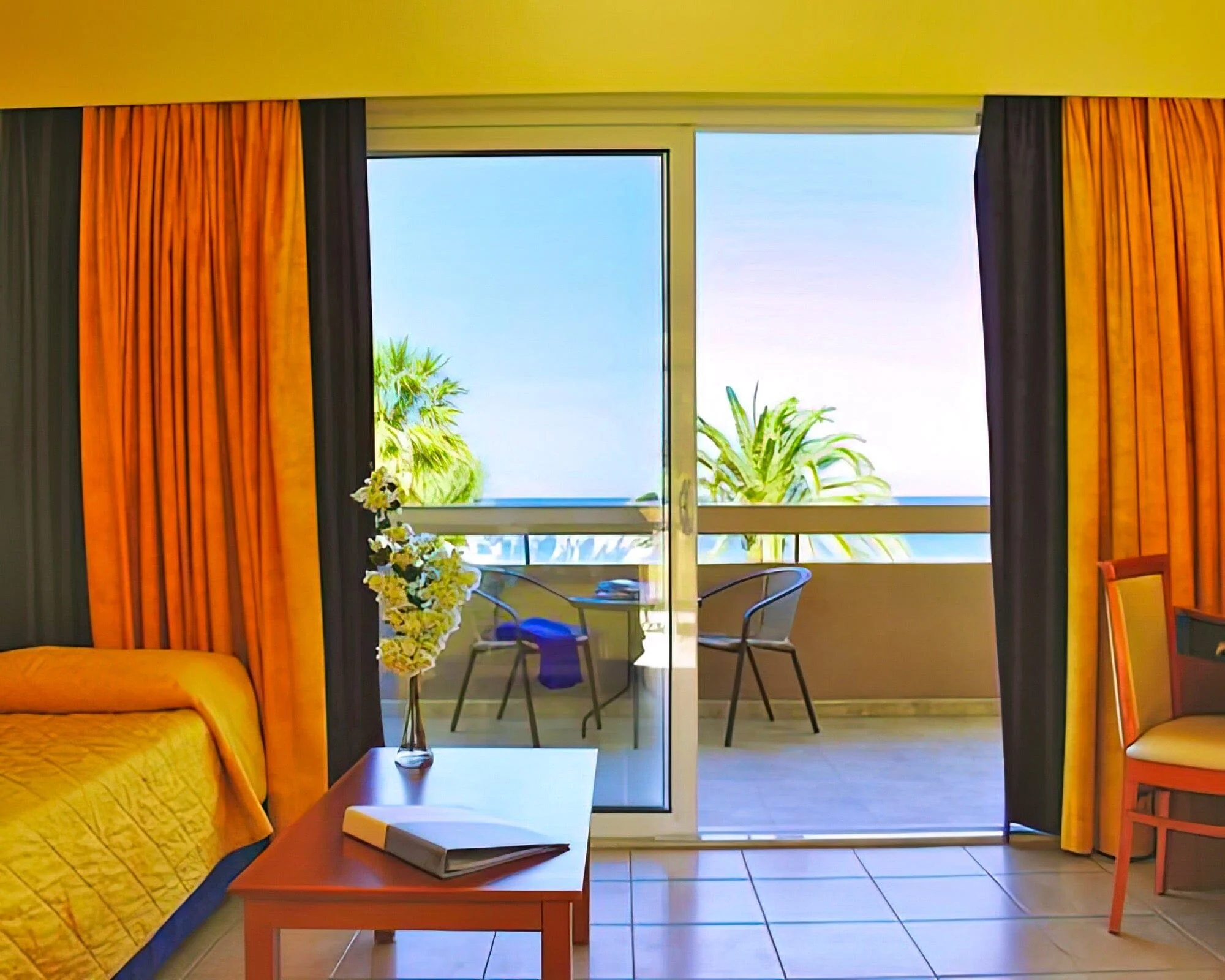 Sun Beach Hotel - Image 11