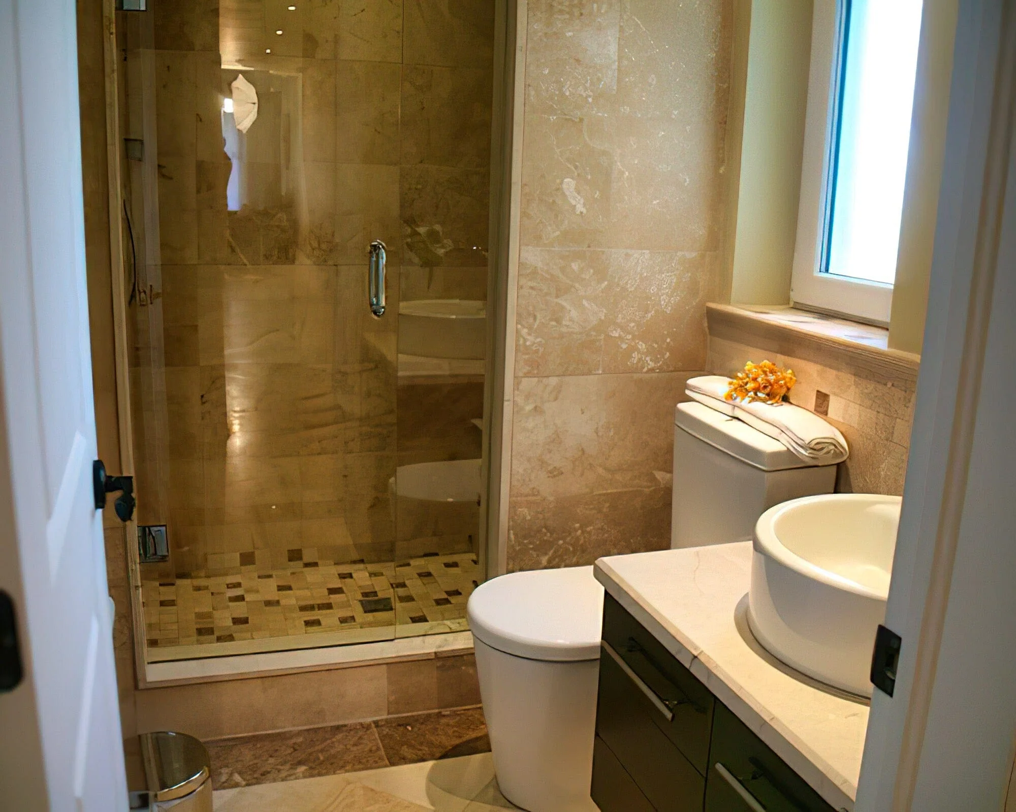 The Atrium Resort - Image 9